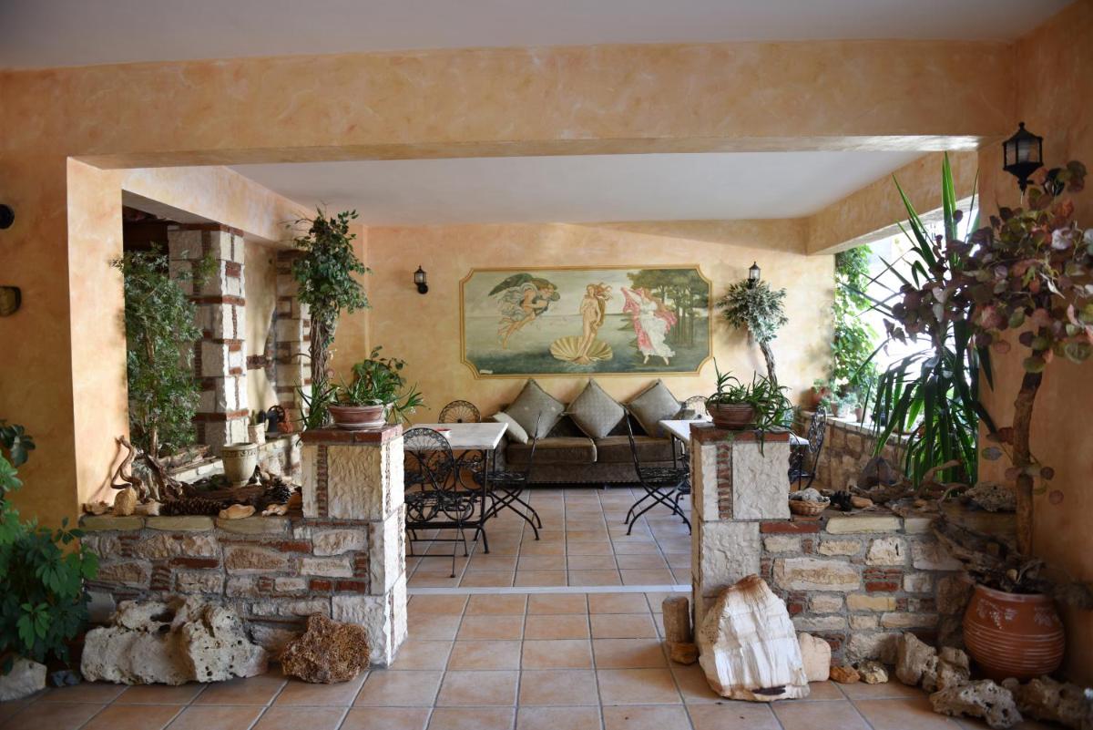 Aphrodite studios - Housity