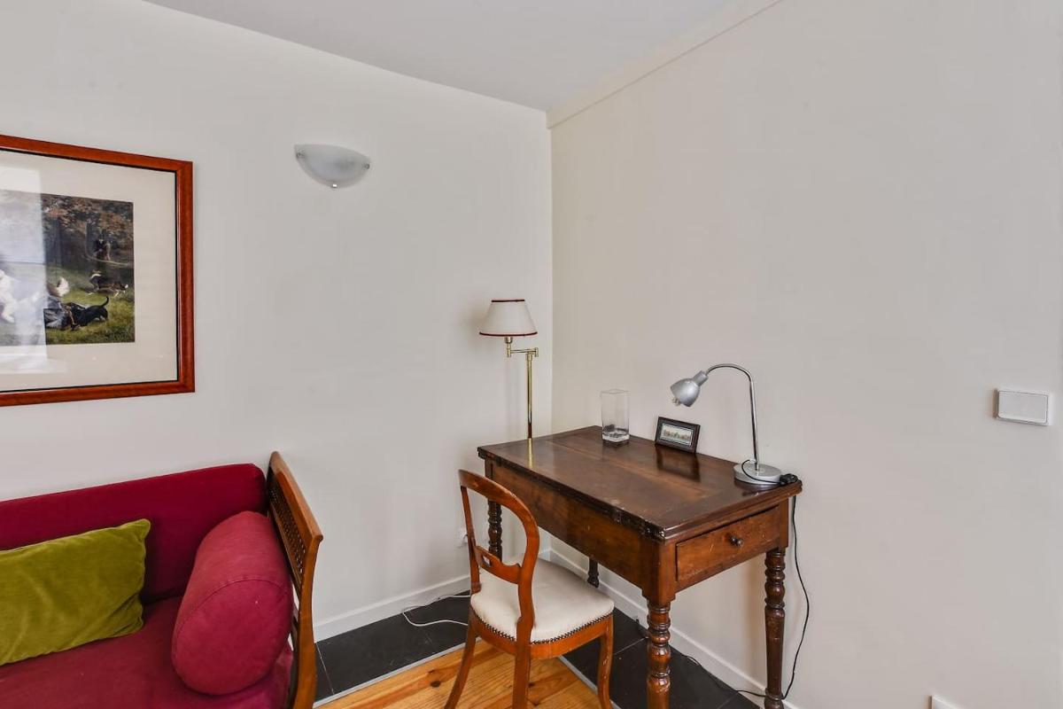 Unit 008 Saint Germain des Pres (Bac rdc) - Housity