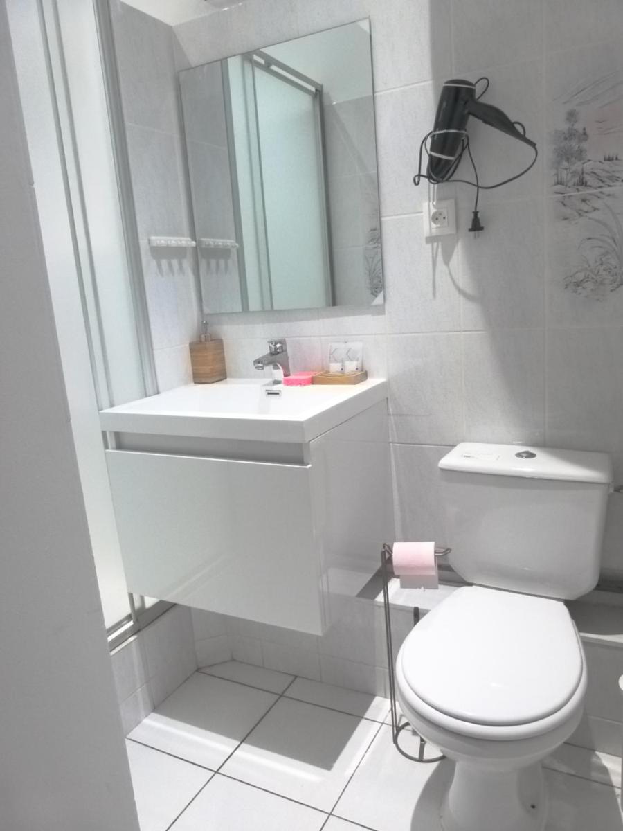 Studio calme, lumineux, WIFI, 1.5 Km du front de mer - Housity