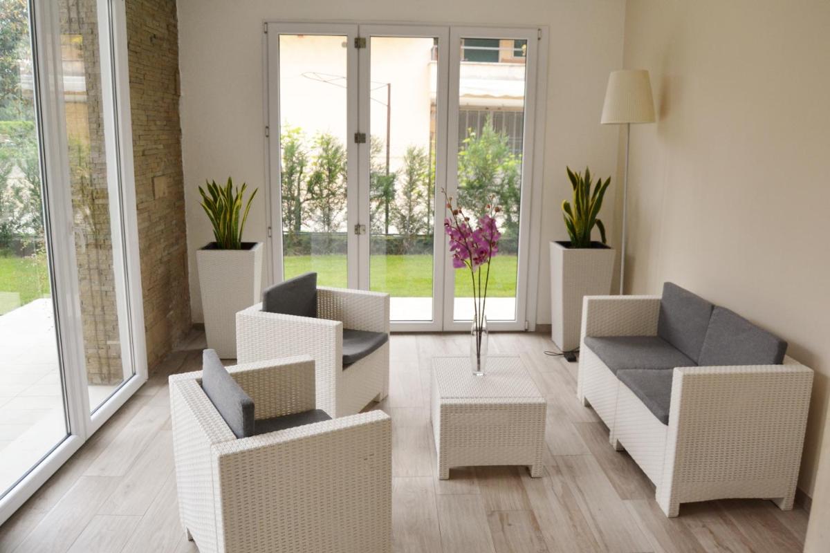 Casa La Rosa - Housity