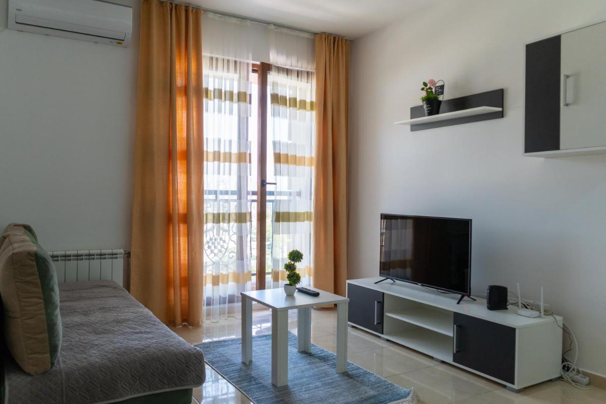 Luxury ǀ Apartments ǀ Residential Building ǀ Wifi - Housity