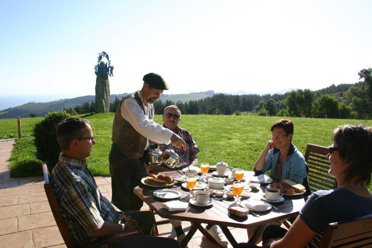Eco Hotel Rural Lurdeia - Adults Only - Housity
