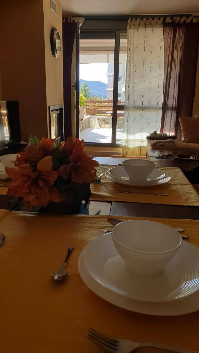 Acogedor Apartamento en Las Margas - WIFI - Acceso Privado - Aventura, Esquí y Golf - Housity