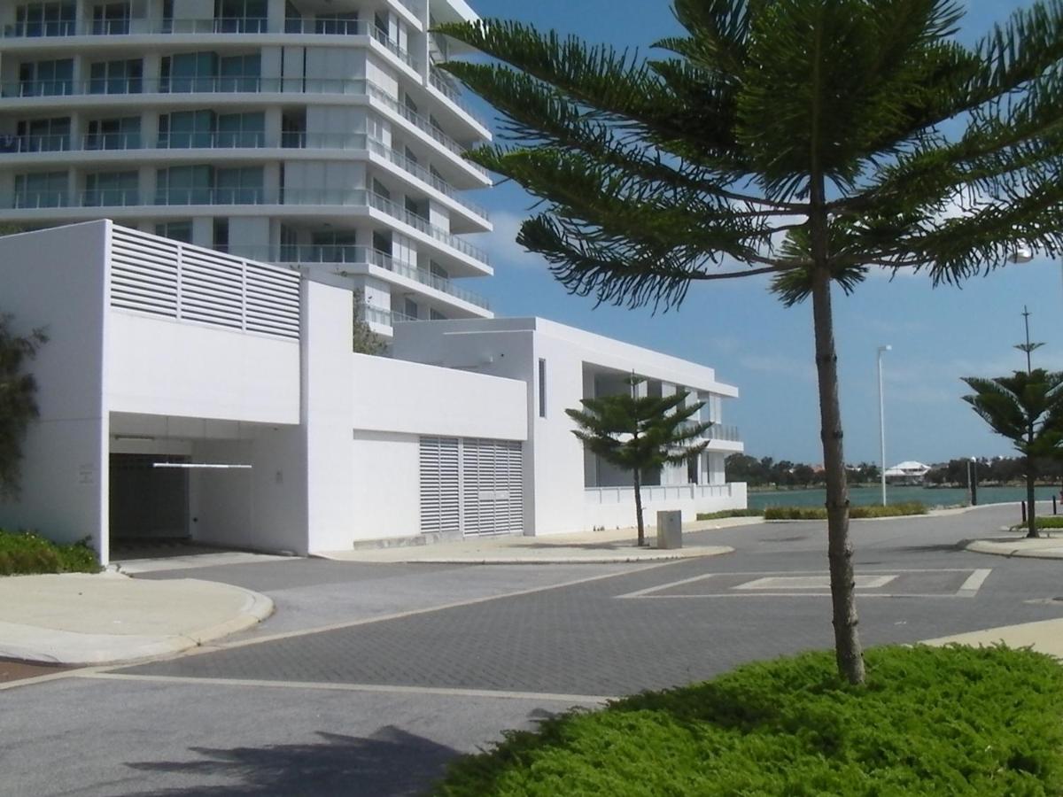 Suitetrails - The Point Mandurah Apartment