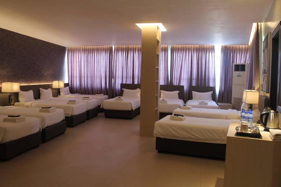Suitetrails - J7 Hotel