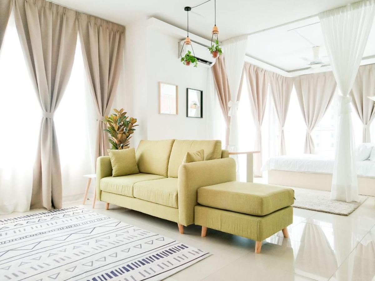Vaincation at Ritze Perdana 2 Damansara Perdana - Hizvo
