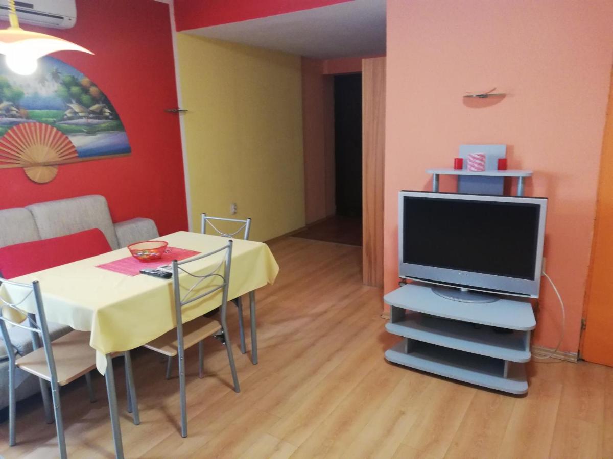 Лукс апартамент - Housity