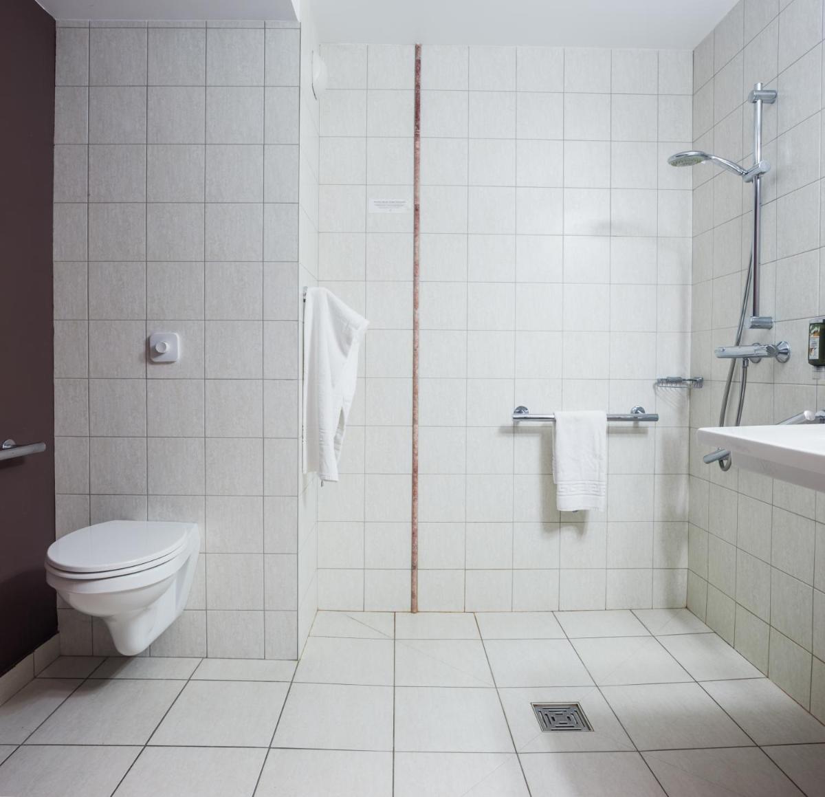Logis Hostellerie D'Aussois - Housity