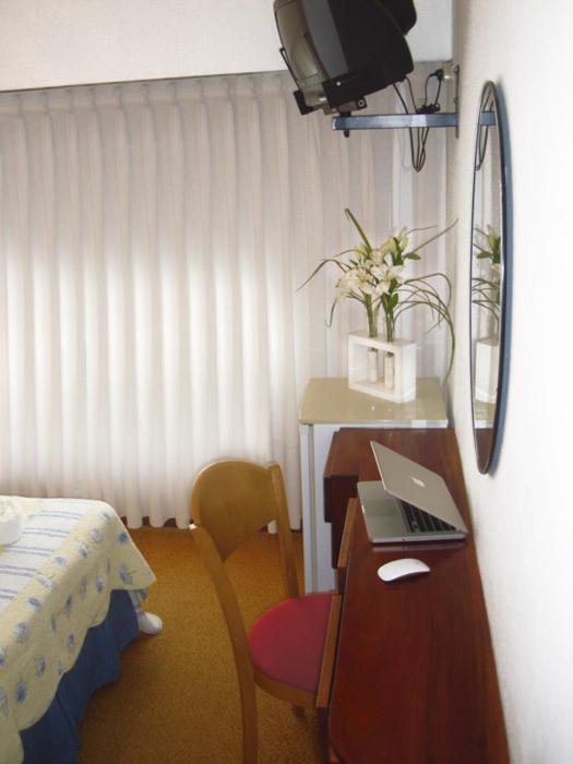 Hotel Morales - Housity