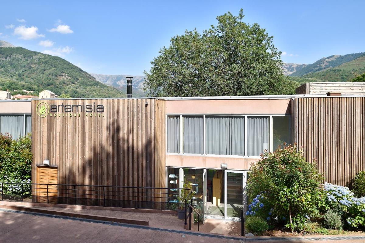 Vue générale sur la montagne ou vue sur la montagne depuis l'hôtel