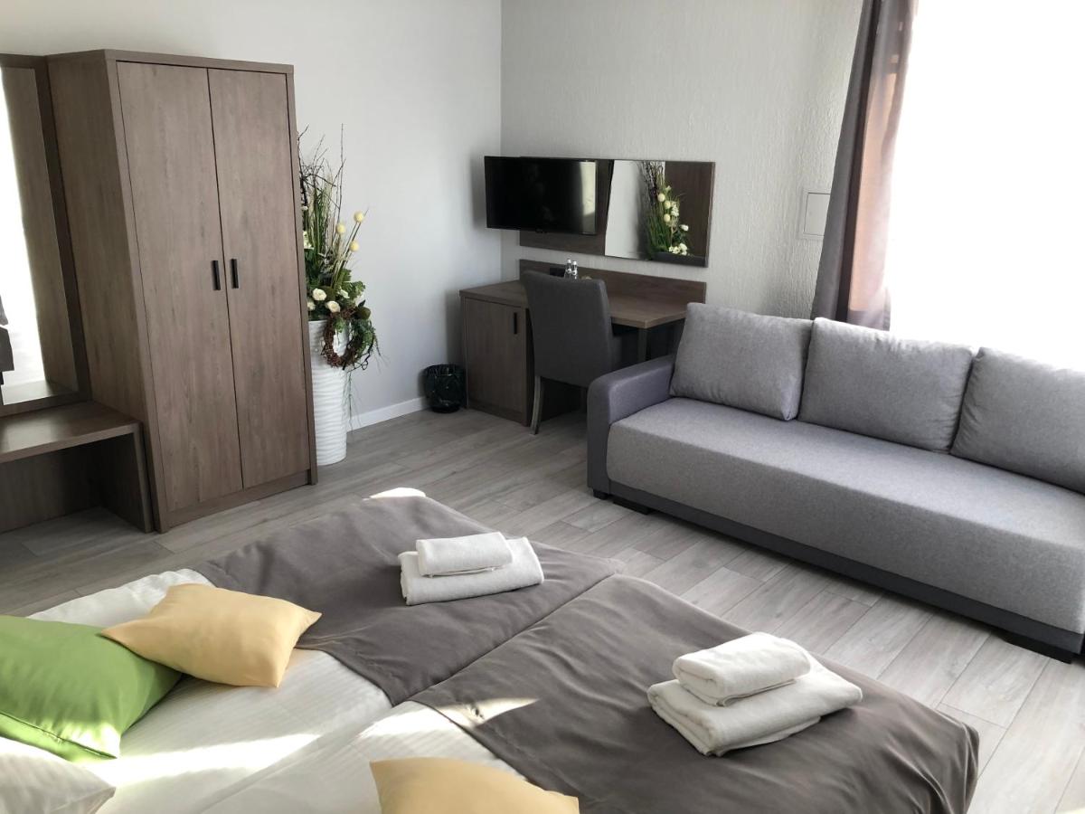 Villa Rosa - Housity