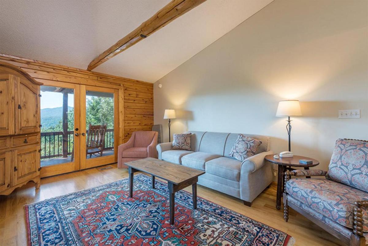 Sterling Retreat - Housity