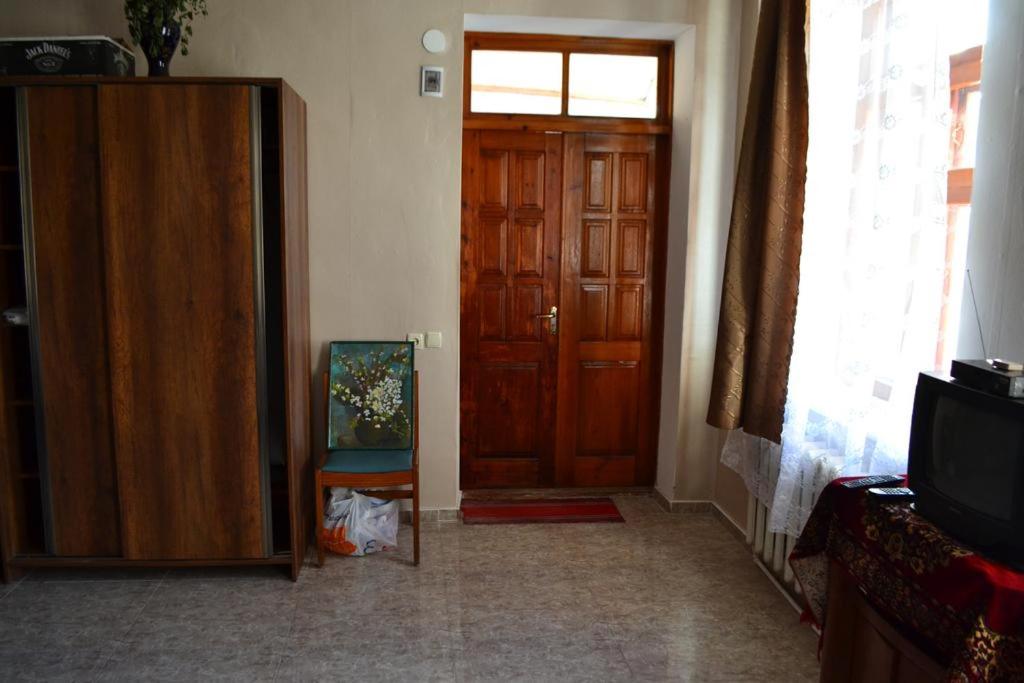 Agmashenebeli 22 - Housity