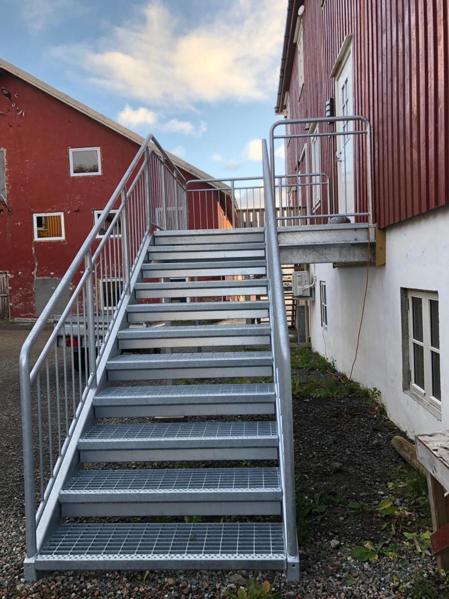 Laukvik Suites - Housity