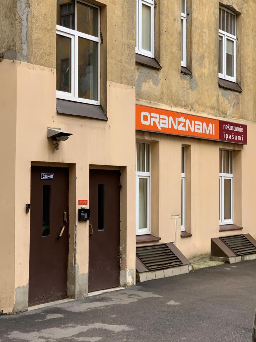 Orange apartments 52 - Housity