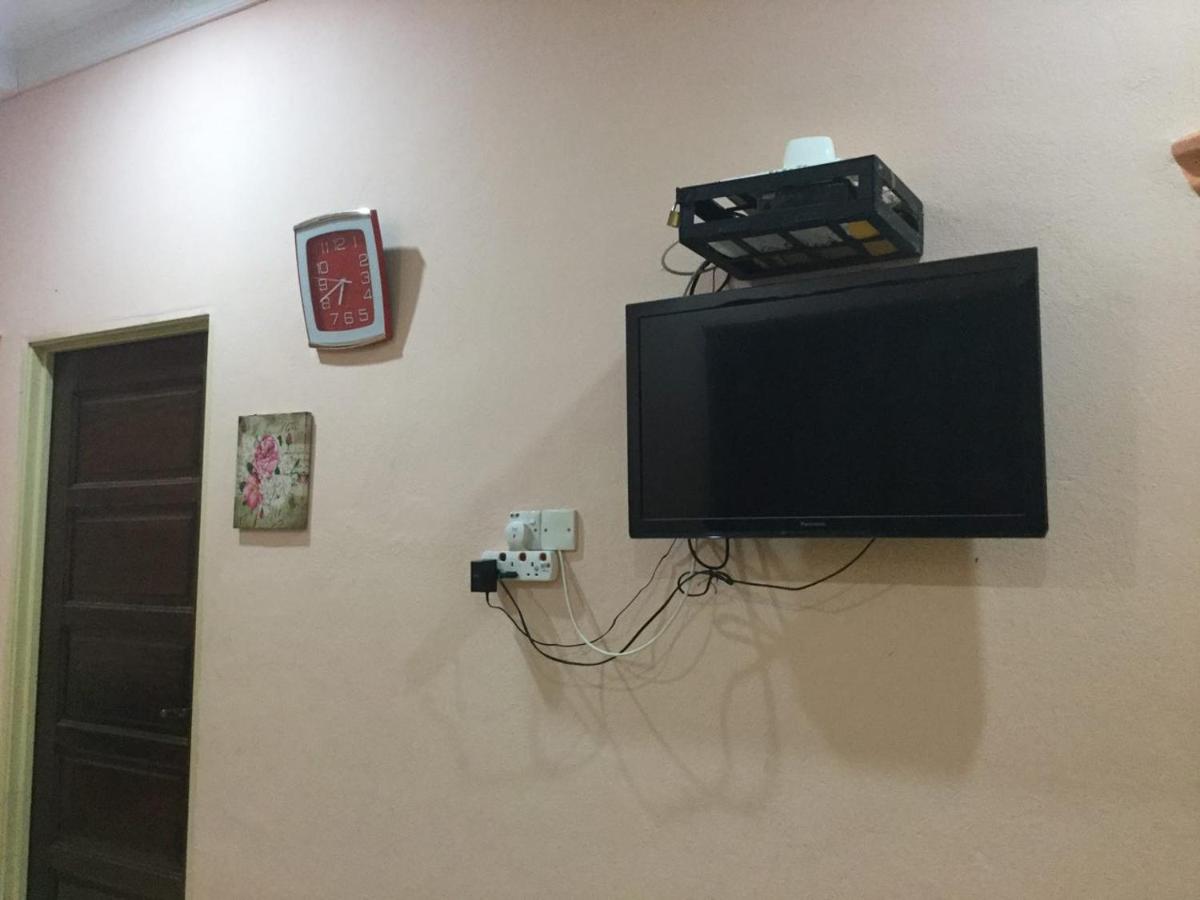 Suitetrails - Rose Homestay Padang Besar