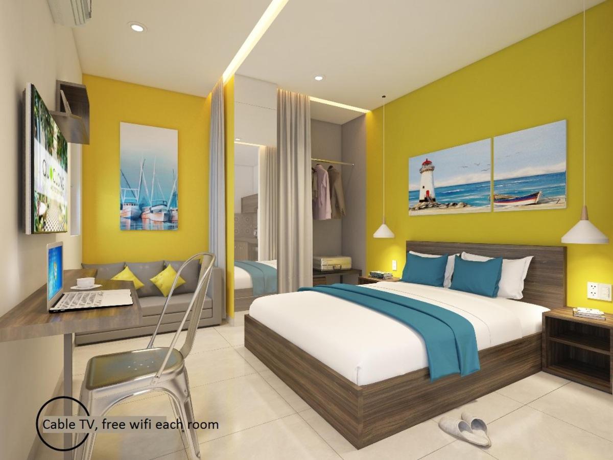 ORIENT HOUSE apt, kitchenette, TV cable,wifi free, My Khe beach, Danang - Housity