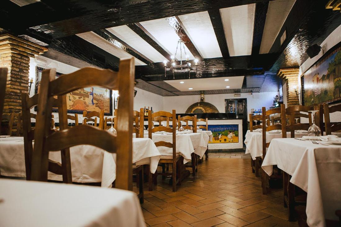 Hotel&Bar Ducay - Housity