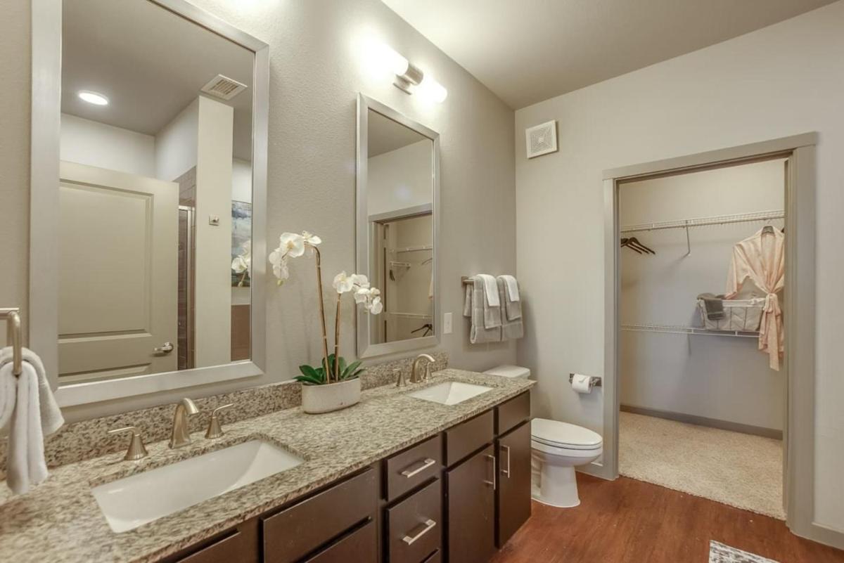 Texas Corporate Housing Solutions Professional Apt - Housity