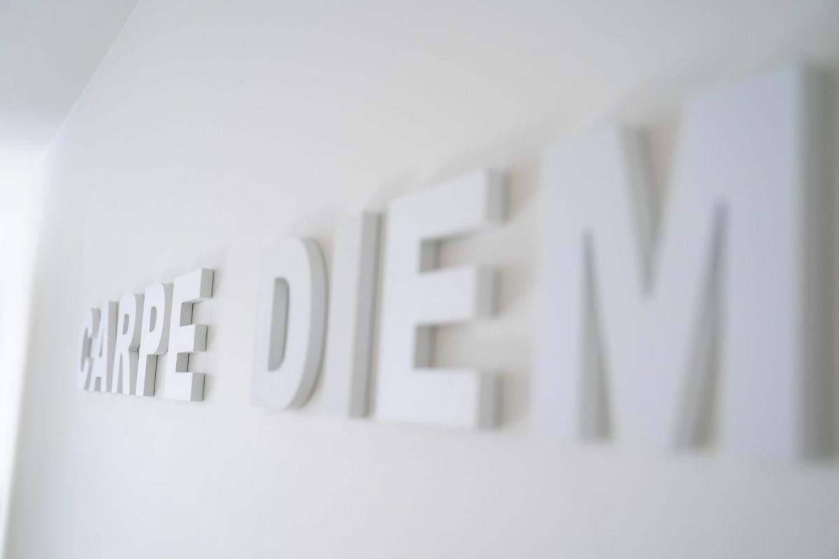 Carpe diem Noguchi 201- Adults Only - Housity