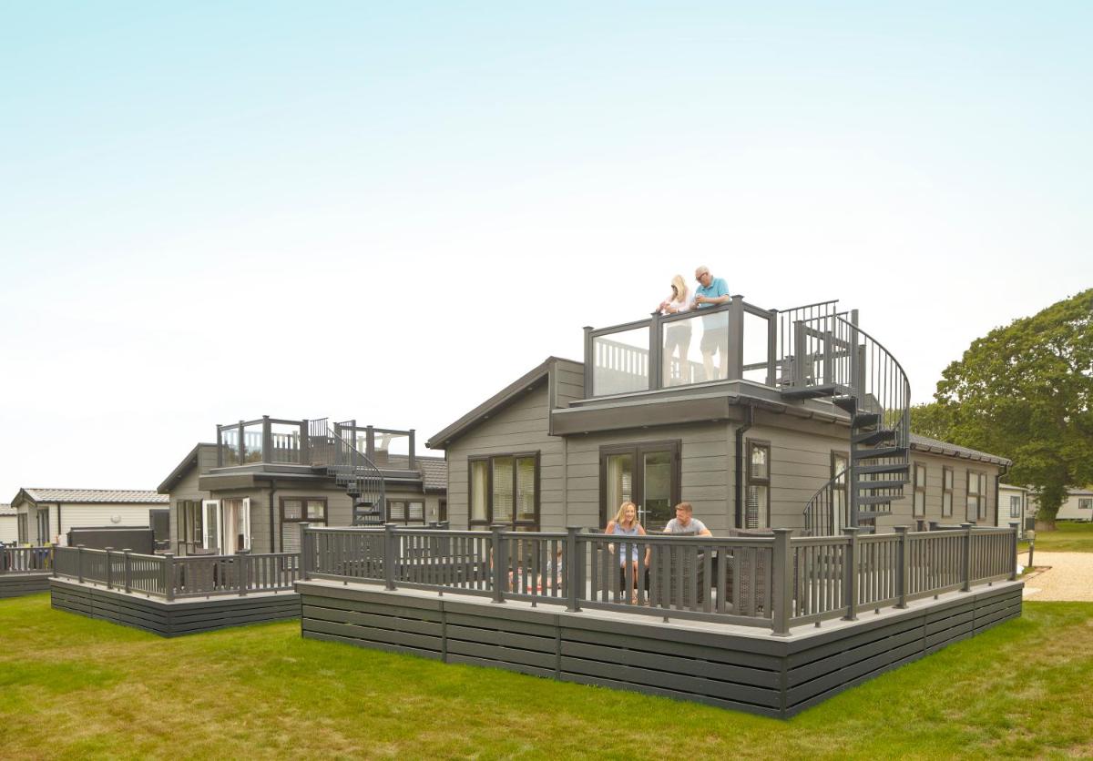 St Helens Coastal Resort - Housity