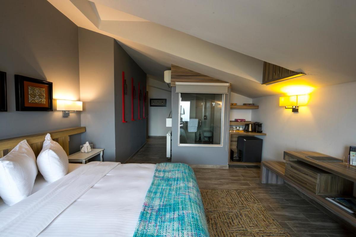 Urban Faqra Hotel - Housity