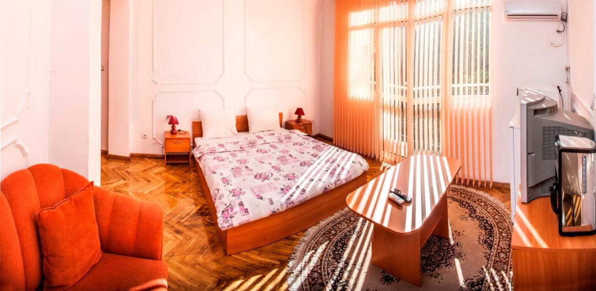Sofia Apartment in House 8 boulevard Hristo Botev - Housity