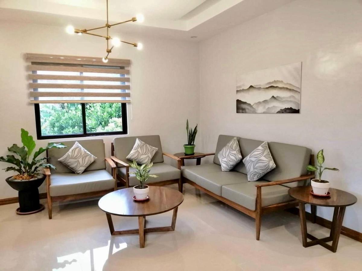 Ysobel’s Vacation Home Tagaytay - Housity