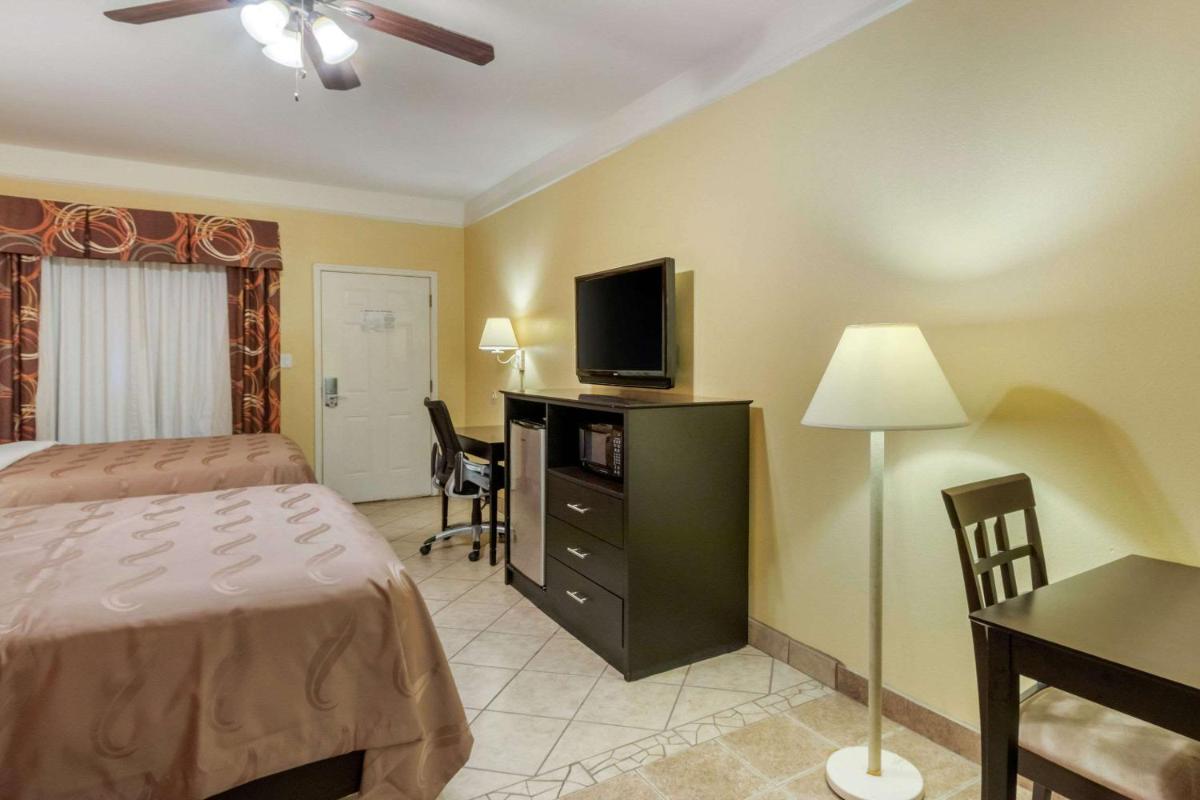 Quality Inn & Suites at The Outlets Mercedes-Weslaco - Housity