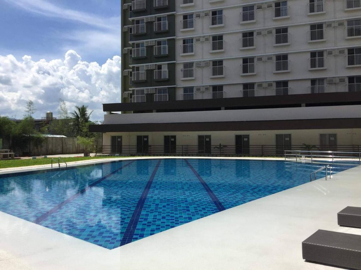 Suitetrails - Bamboo Bay Condominium near UC Med & Chong Hua Hospital, CDU School, SM Mall, Ayala Mall and IT Park - studio condo unit