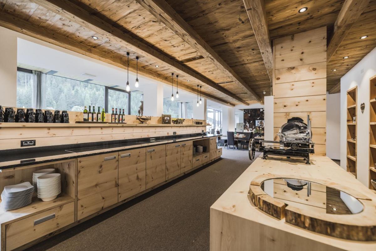 Hotel Chalet S - Dolomites Design - adults recommended - Housity