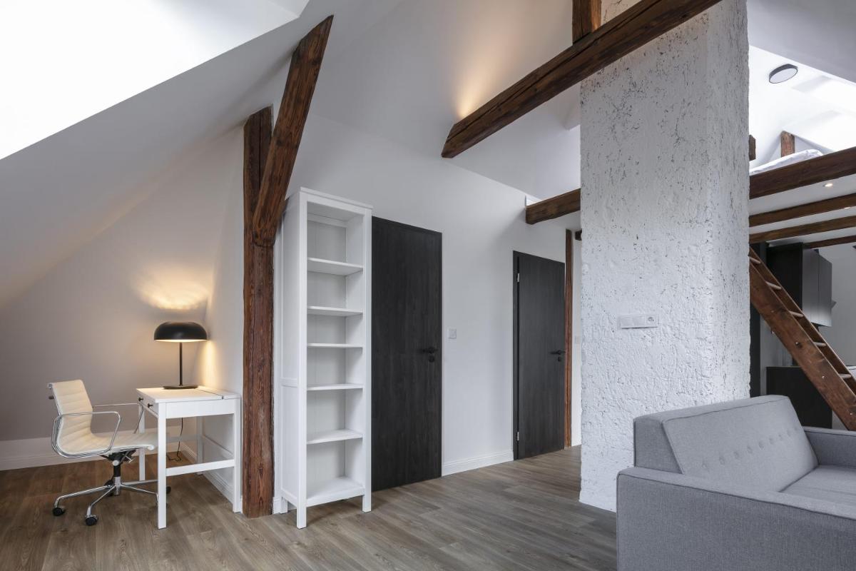 Pytloun Flat Hotel - Hizvo