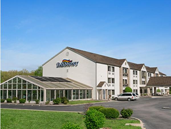 Baymont by Wyndham Sullivan - Housity