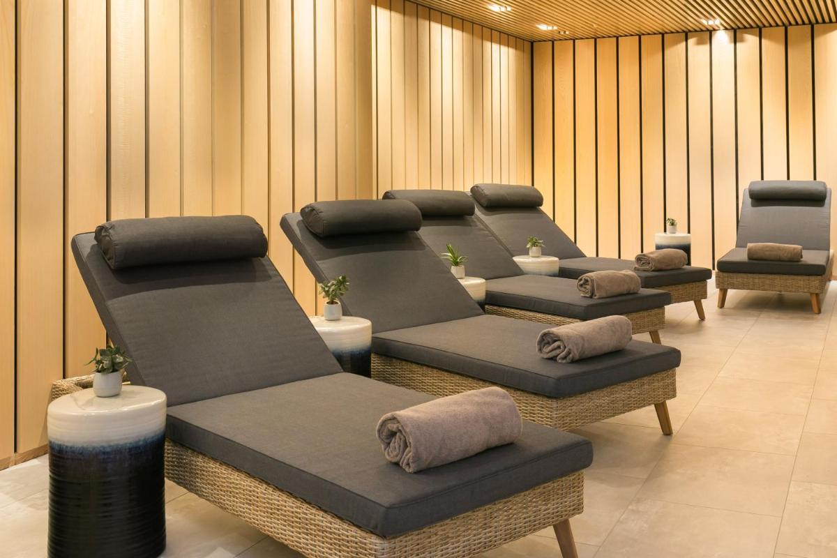 Coin salon dans l'établissement 7Hotel&Spa