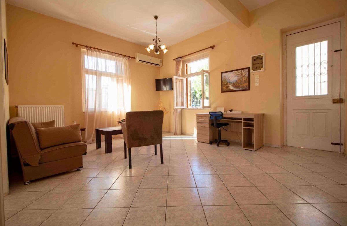 Laconian Collection # Afrodites House # - Housity