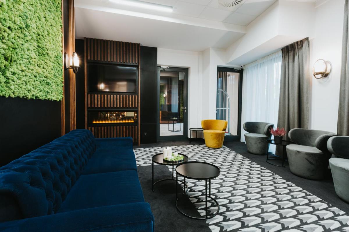 Garden Square Hotel - Housity