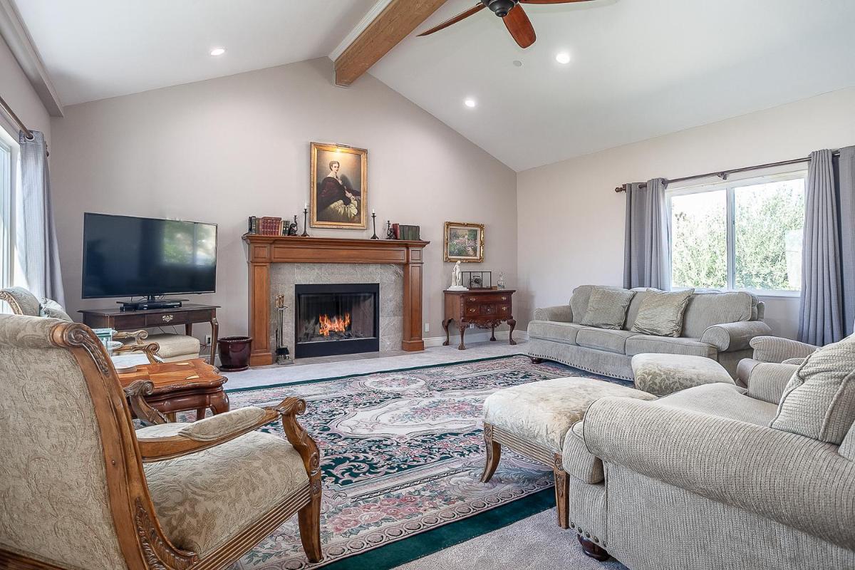 Secure Ranch in Southern California - Housity
