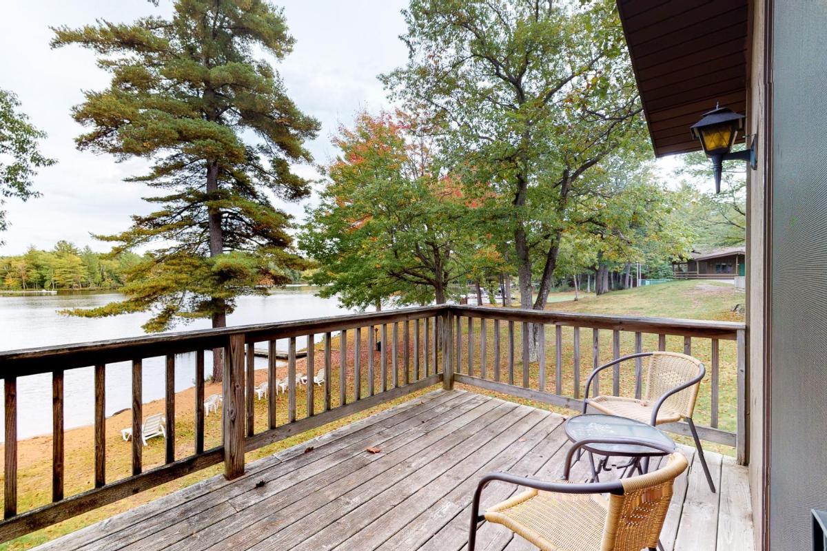 Chanticleer Inn:  8 - Housity