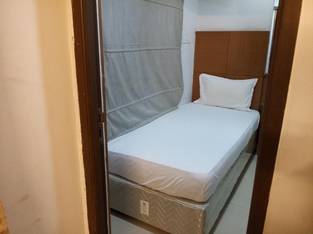 Modern House - Housity