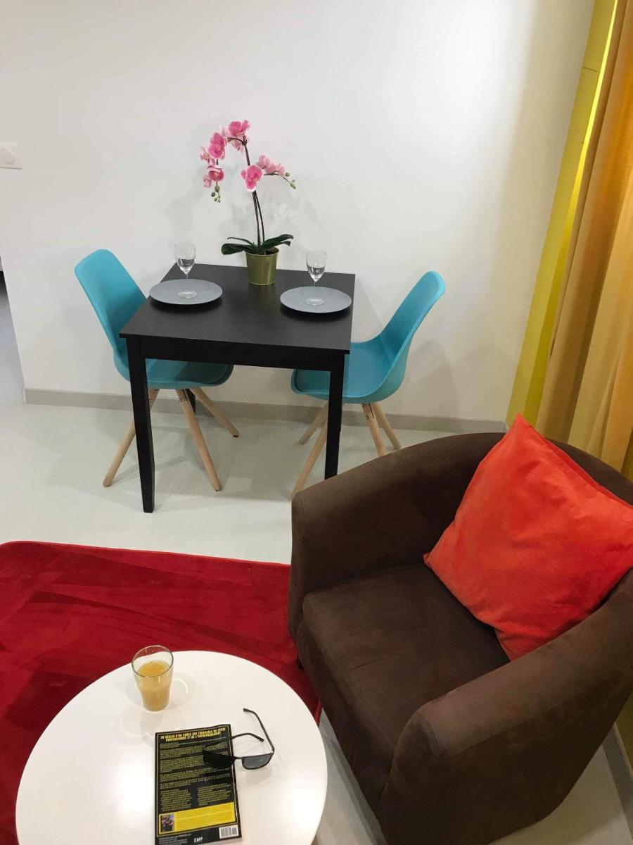 Perfect Relaxation - Paris Antony - Housity
