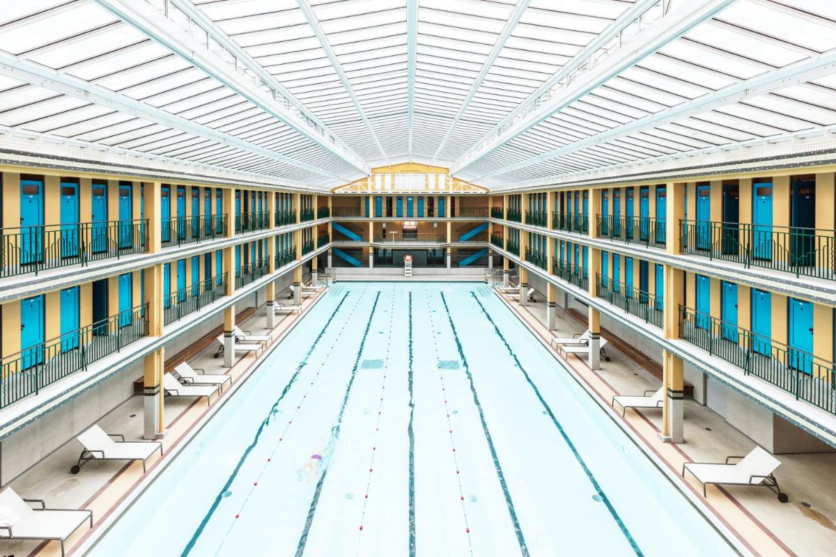 Piscine de l'établissement Molitor Hotel & Spa Paris - MGallery Collection ou située à proximité