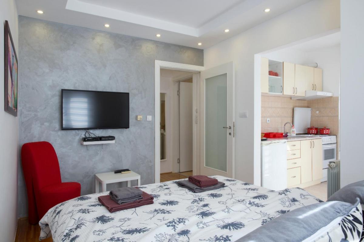Bella Apartment Belgrade - Housity