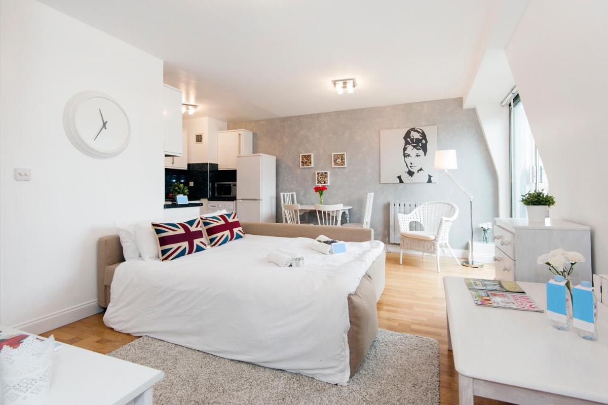 Sherborne Court - Housity