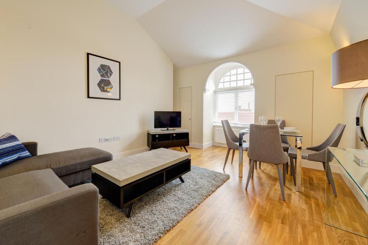Hamlet Gardens - Housity
