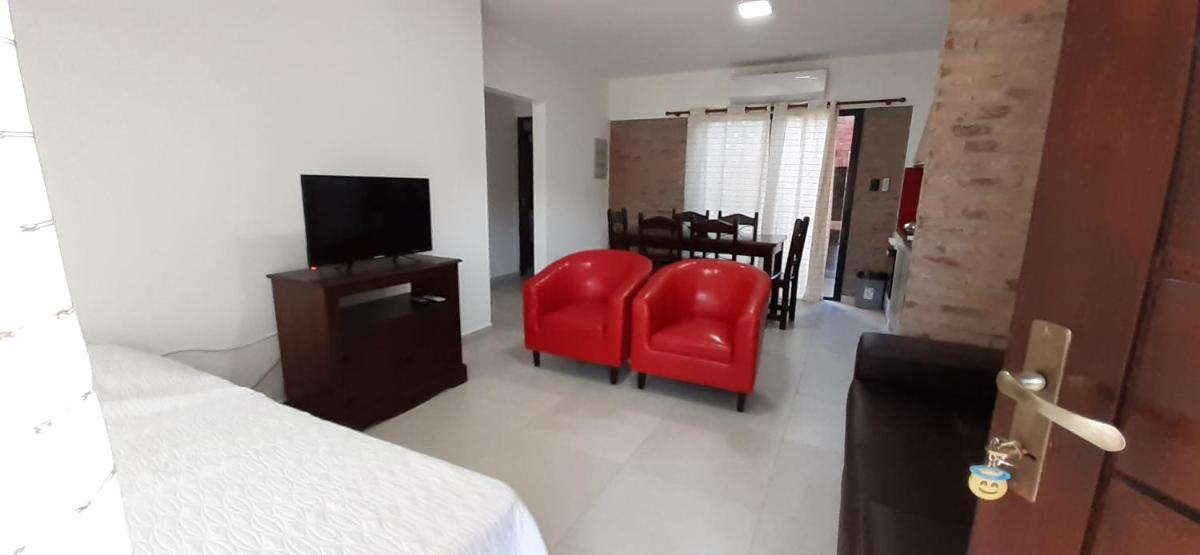 Los Cardenales 3 - Housity