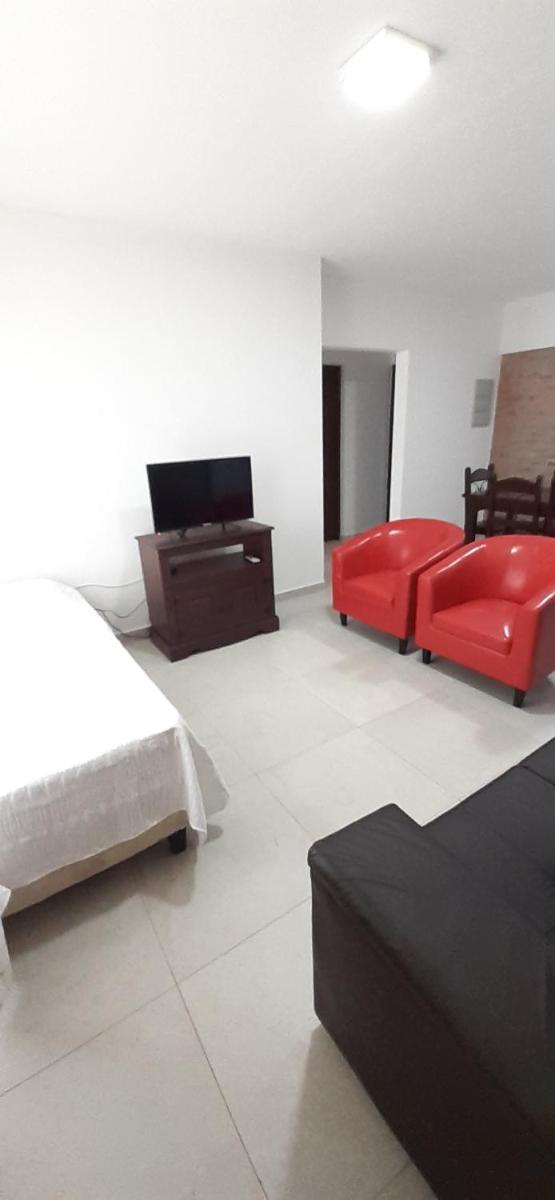 Los Cardenales 3 - Housity