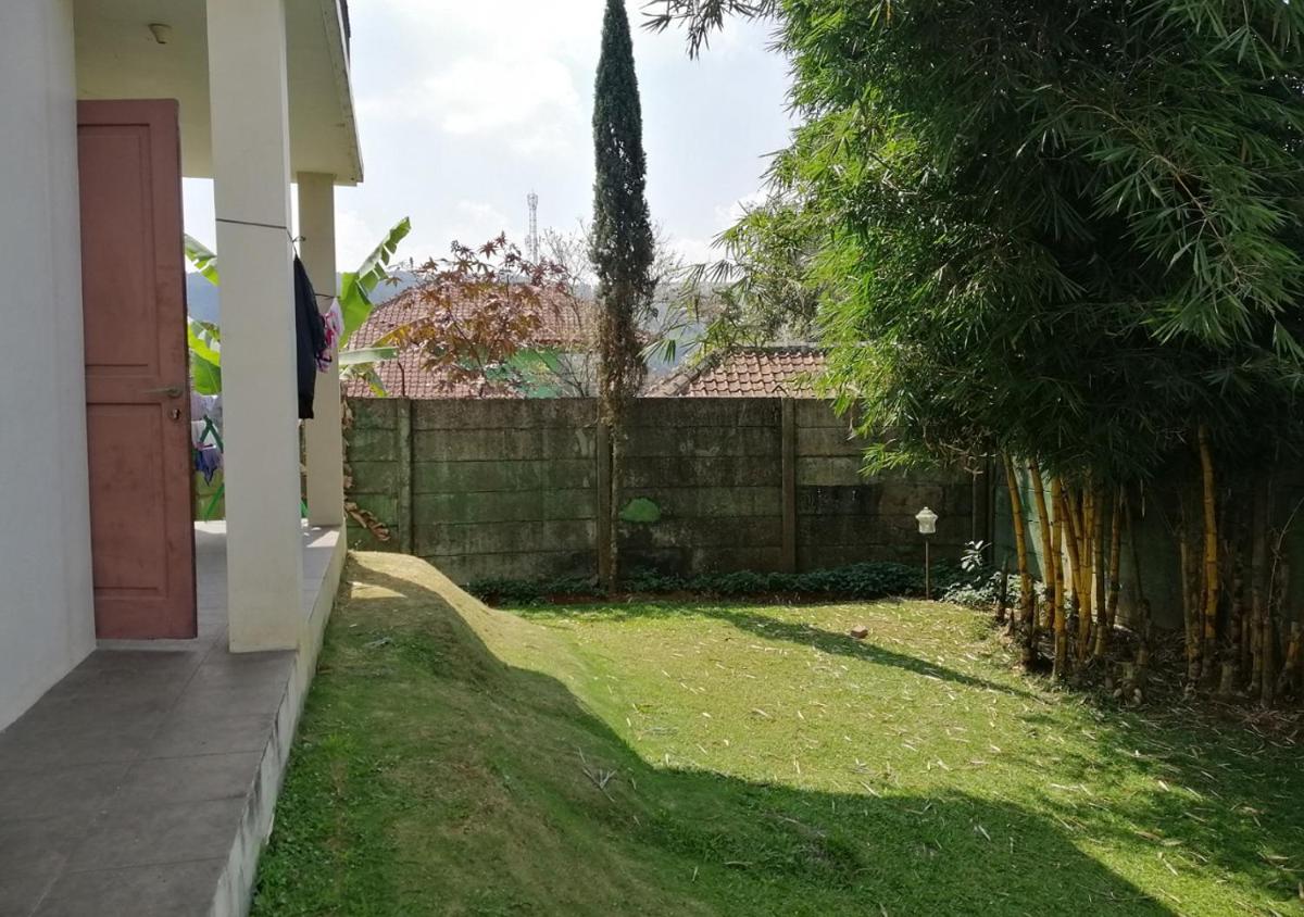 Villa kota bunga N8 - Housity