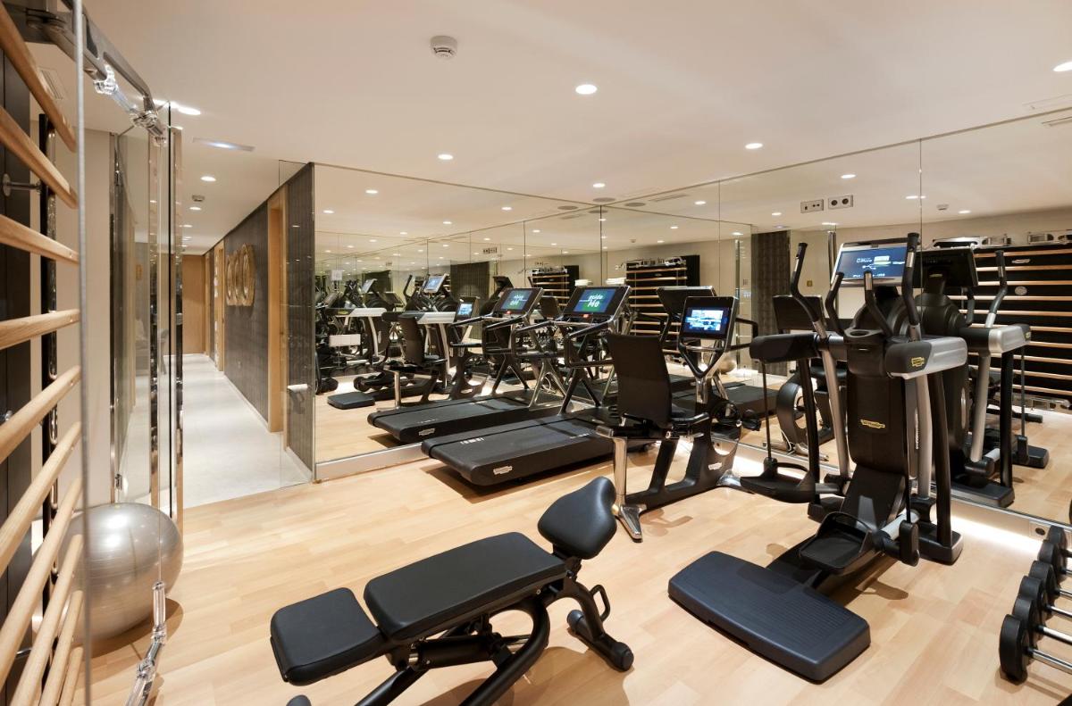 Gimnasio o instalaciones de fitness de El Lodge, Ski & Spa