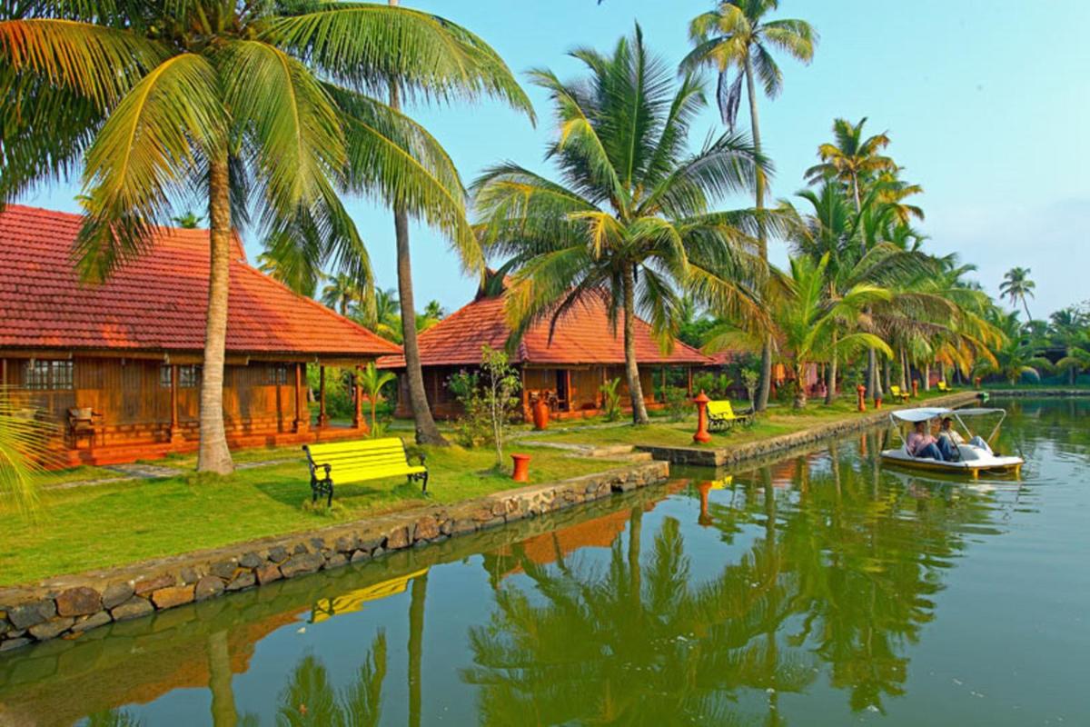 Kondai Lip Backwater Heritage Resort - Housity