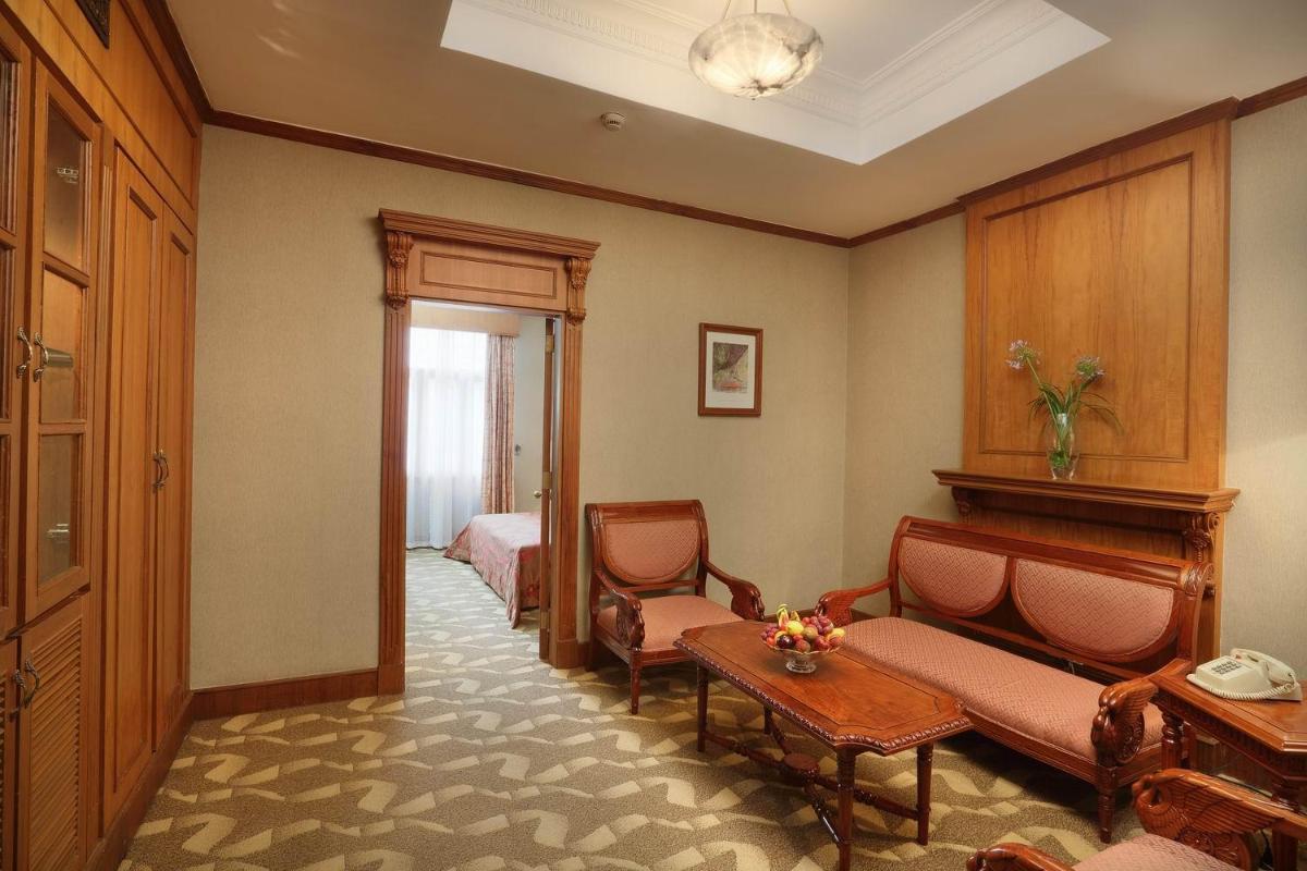 Jing An Hotel - Housity